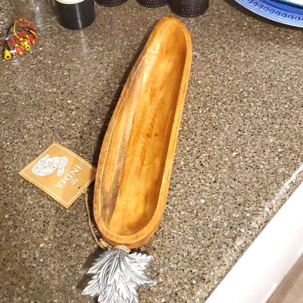 18" wood tray‎ for dry food only